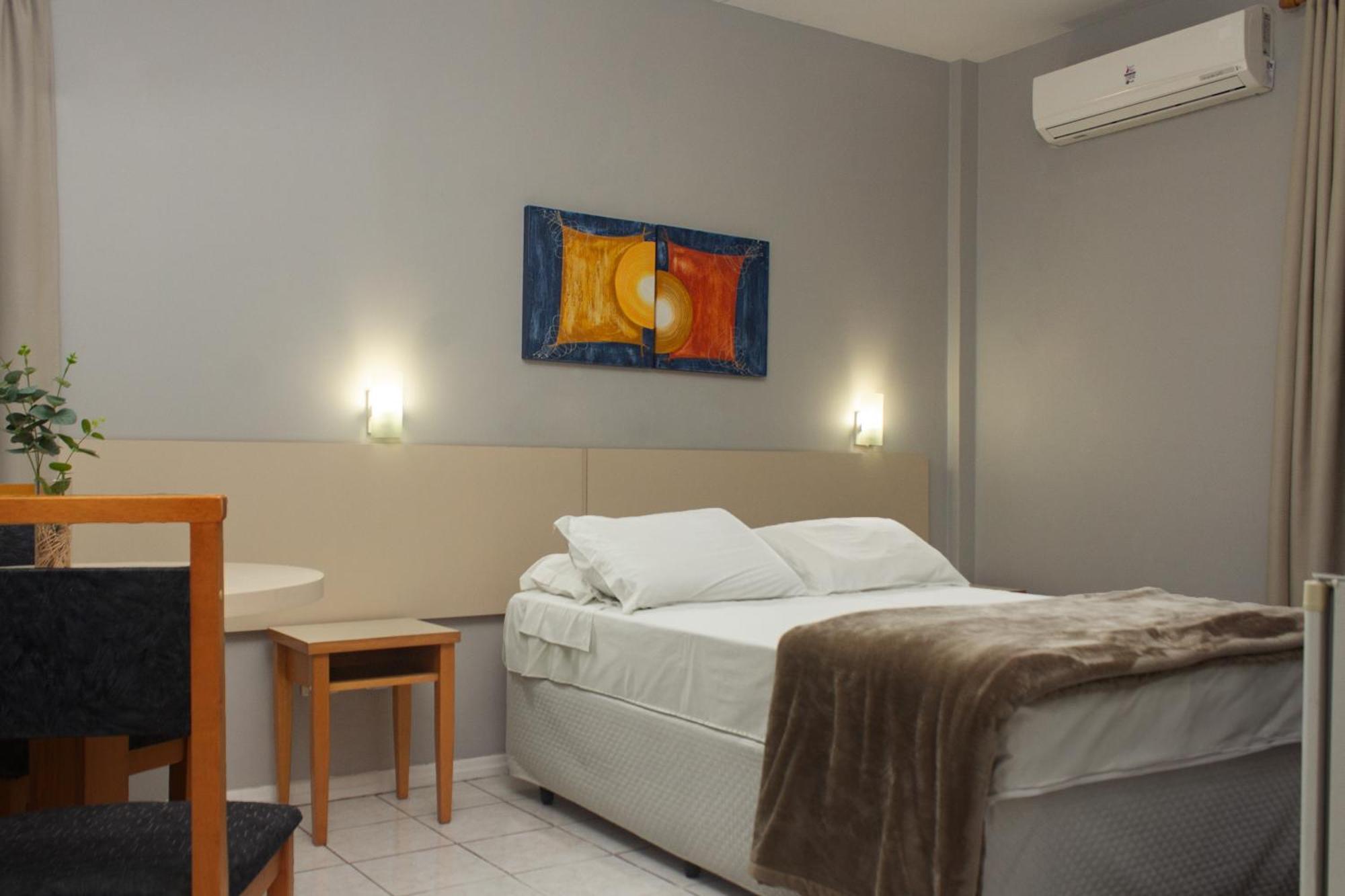 Hotel Cavera Алегрете Екстериор снимка