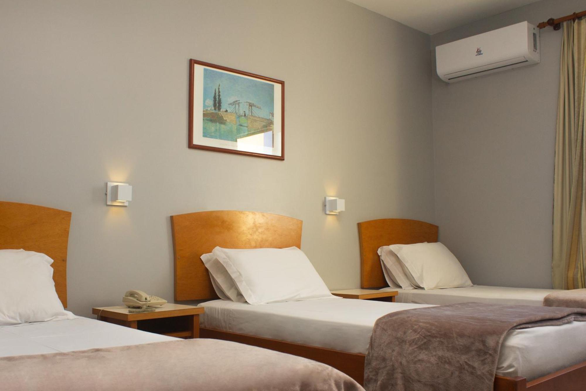 Hotel Cavera Алегрете Екстериор снимка