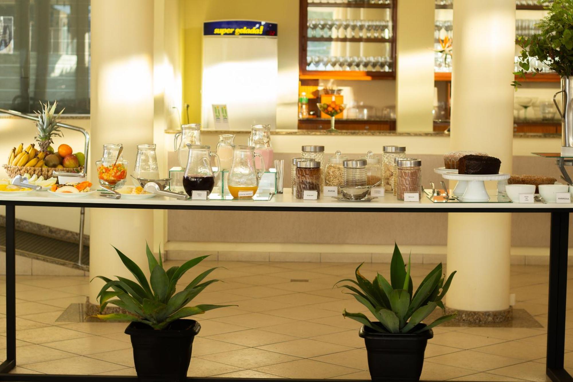 Hotel Cavera Алегрете Екстериор снимка