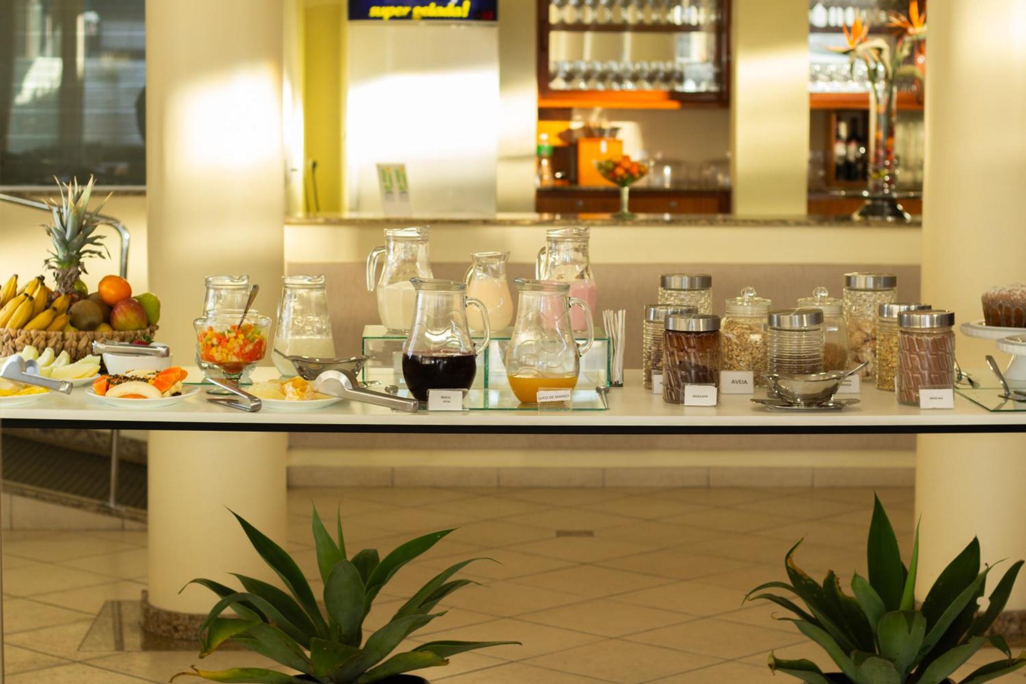 Hotel Cavera Алегрете Екстериор снимка
